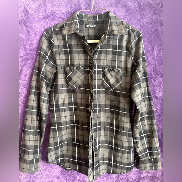 Hot Topic Tops - Skull flannel